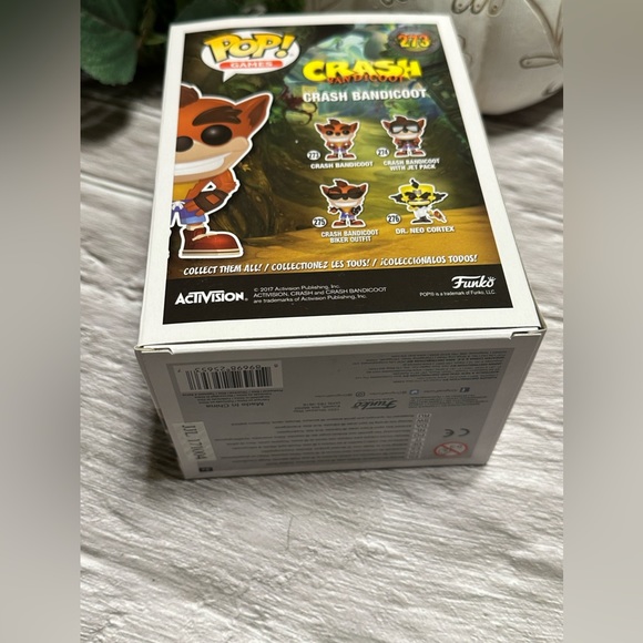 Funko POP Crash Bandicoot Chase Edition - Picture 4 of 4